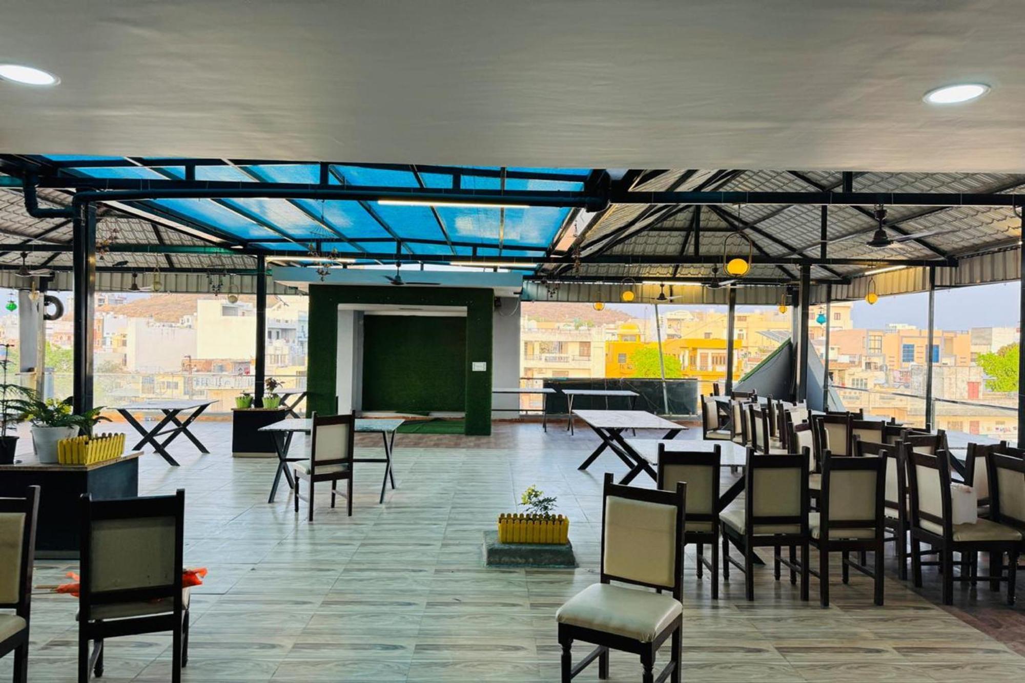 Hotel Eagle Inn Ουνταϊπούρ Εξωτερικό φωτογραφία