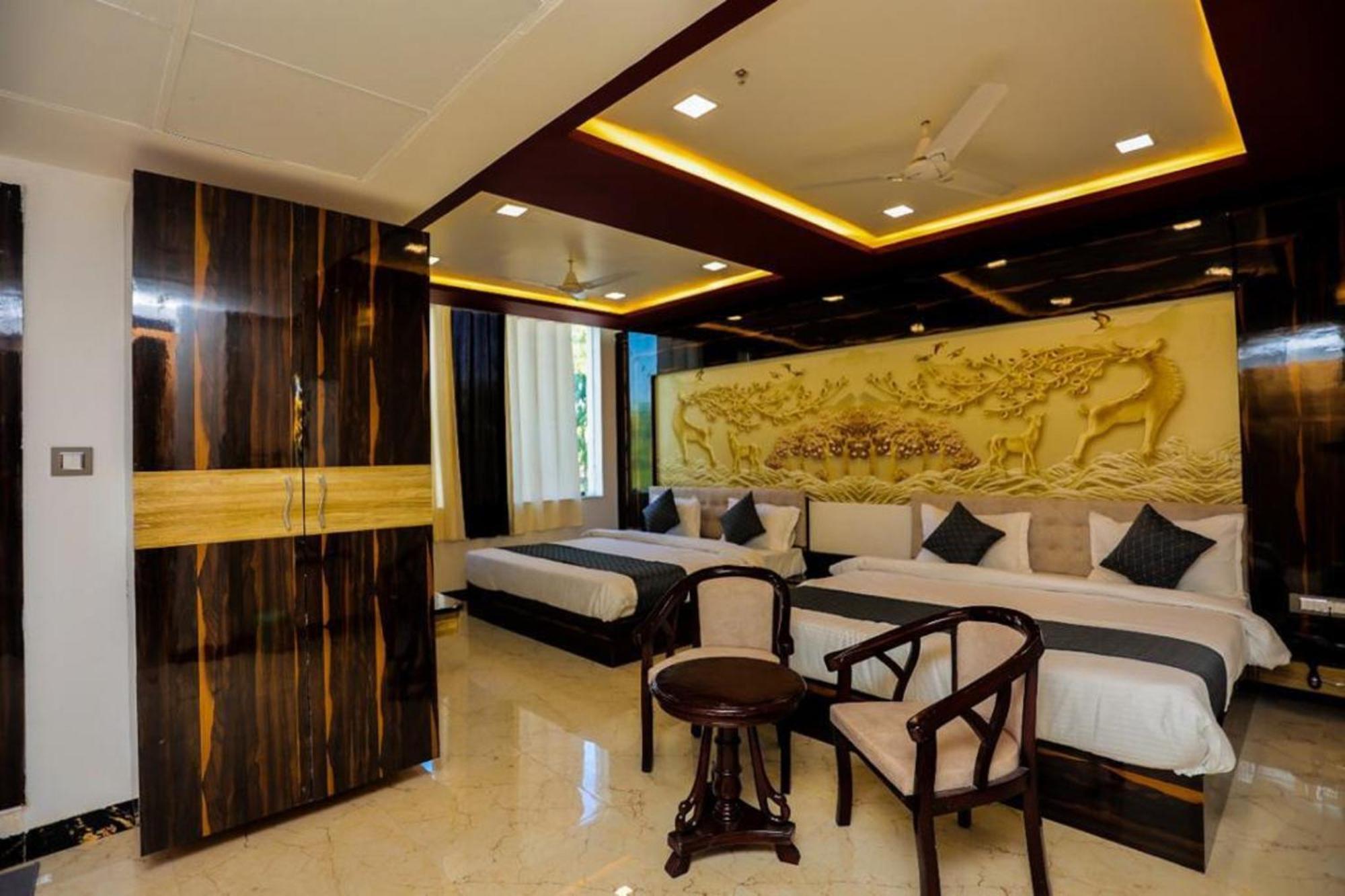 Hotel Eagle Inn Ουνταϊπούρ Εξωτερικό φωτογραφία